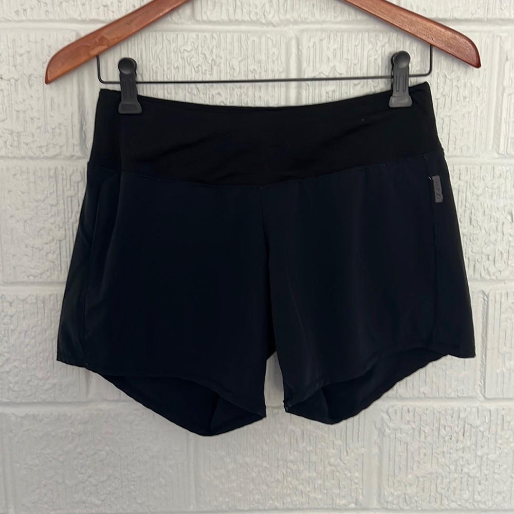 Oiselle Women’s Roga Shorts 5” Black Size 2